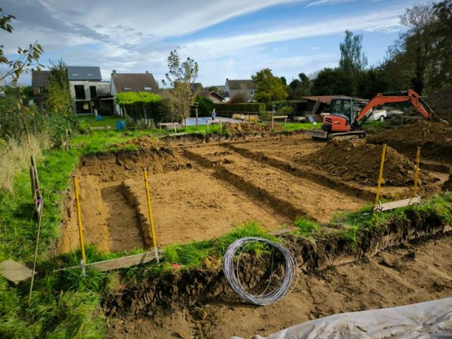 Démarrage du chantier d'une maison unifamiliale à Éghezée